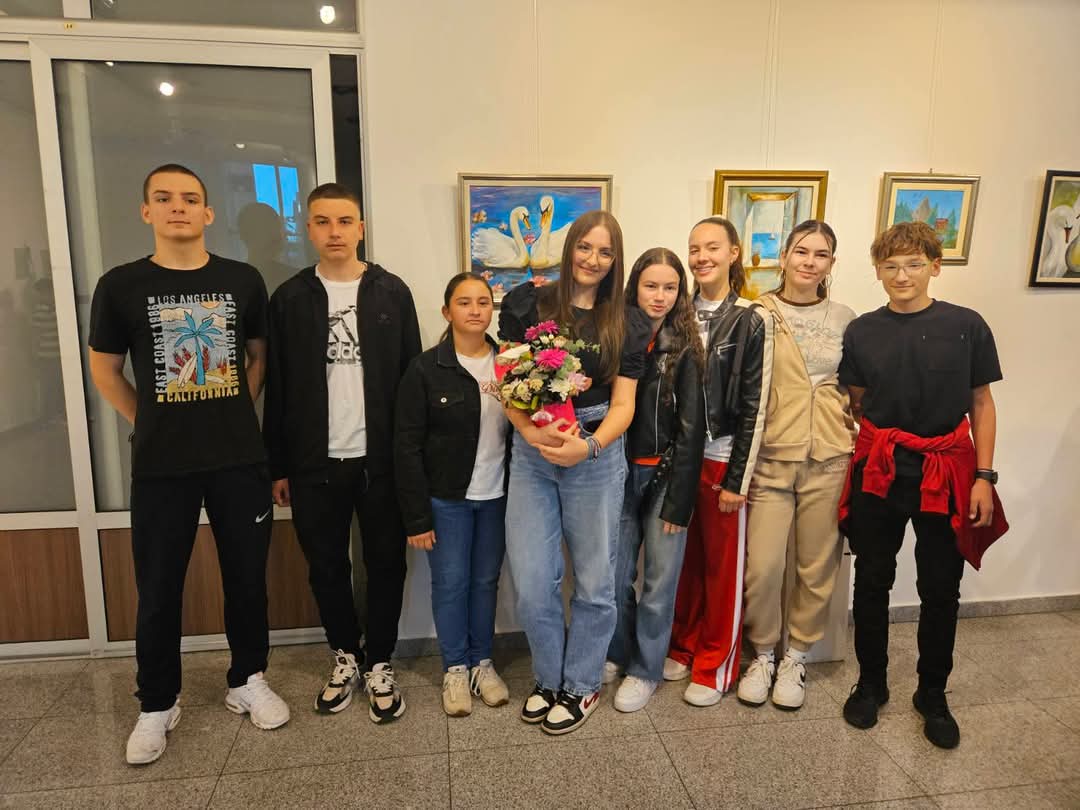 Otvorena izložba dječijih radova u Galeriji Centra za kulturu FOTO