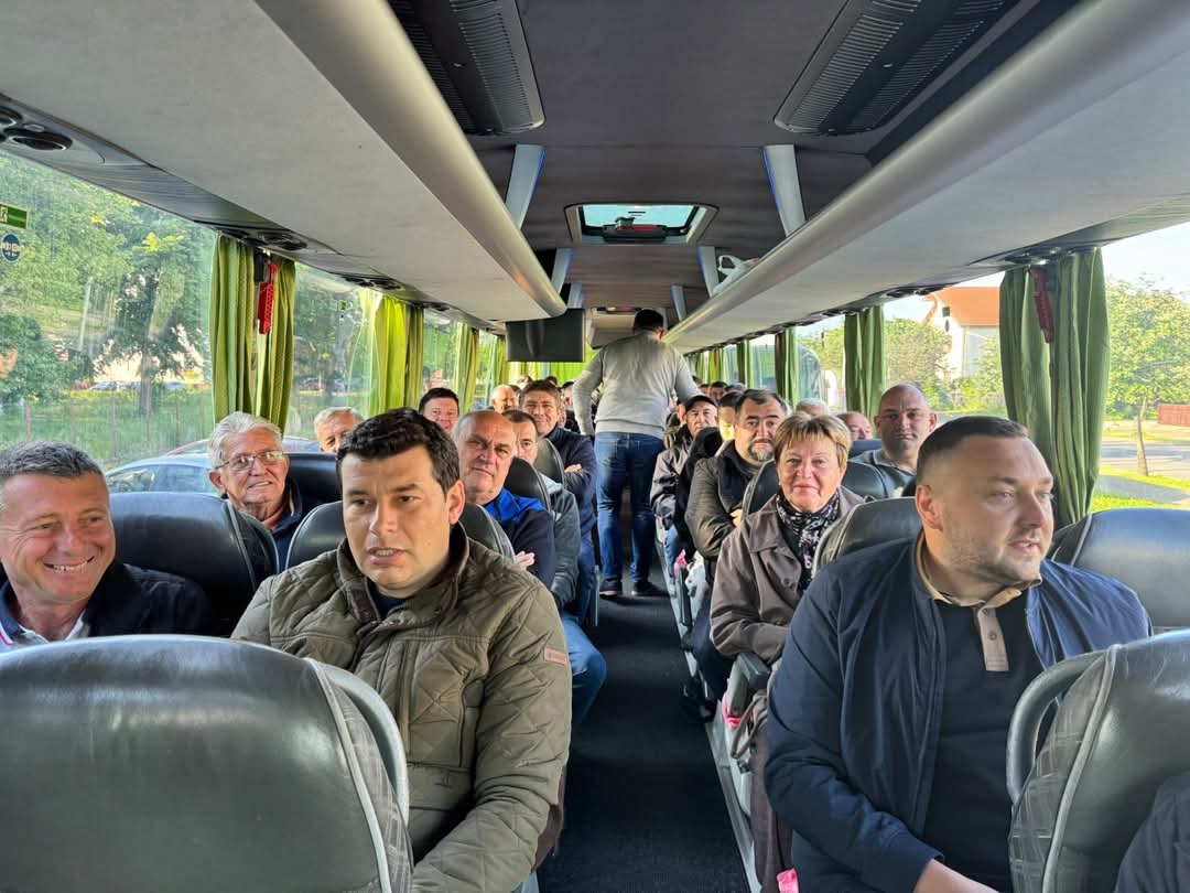 Semberski poljoprivrednici otputovali u Novi Sad na Sajam poljoprivrede