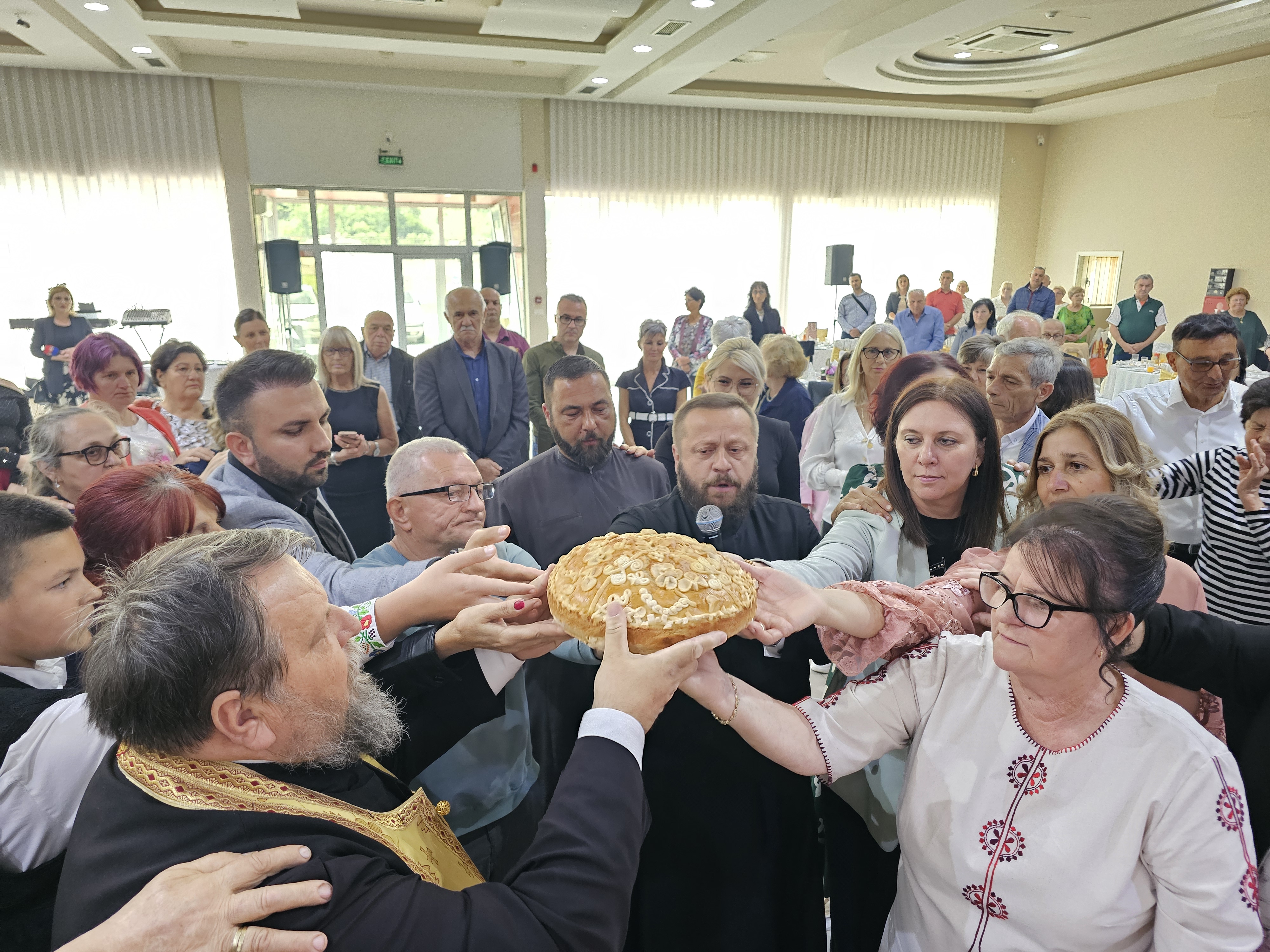 Udruženje žena "Svjetlost" iz Ugljevika proslavilo krsnu slavu: Baštine tradiciju srpskih domaćica  
