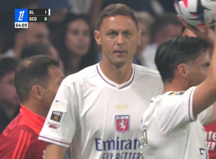 Nemanja Matić prelijepio LGBT simbol na dresu