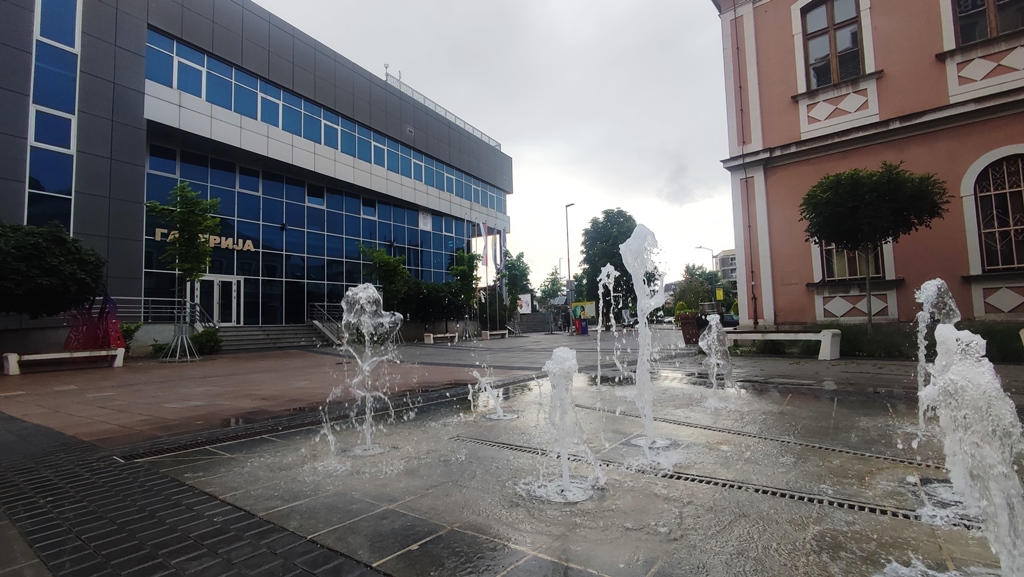 Sutra promjenjivo oblačno