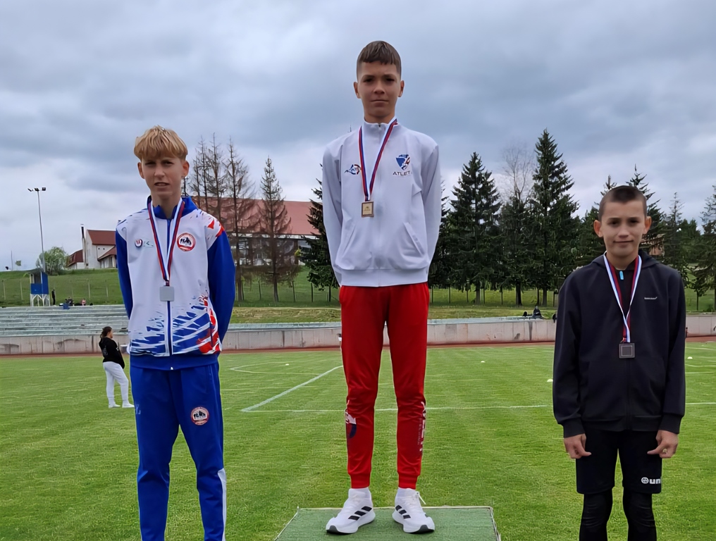 Nova zvijezda atletike: Pavle Jović iz Ugljevika prvak Republike Srpske na 100 metara