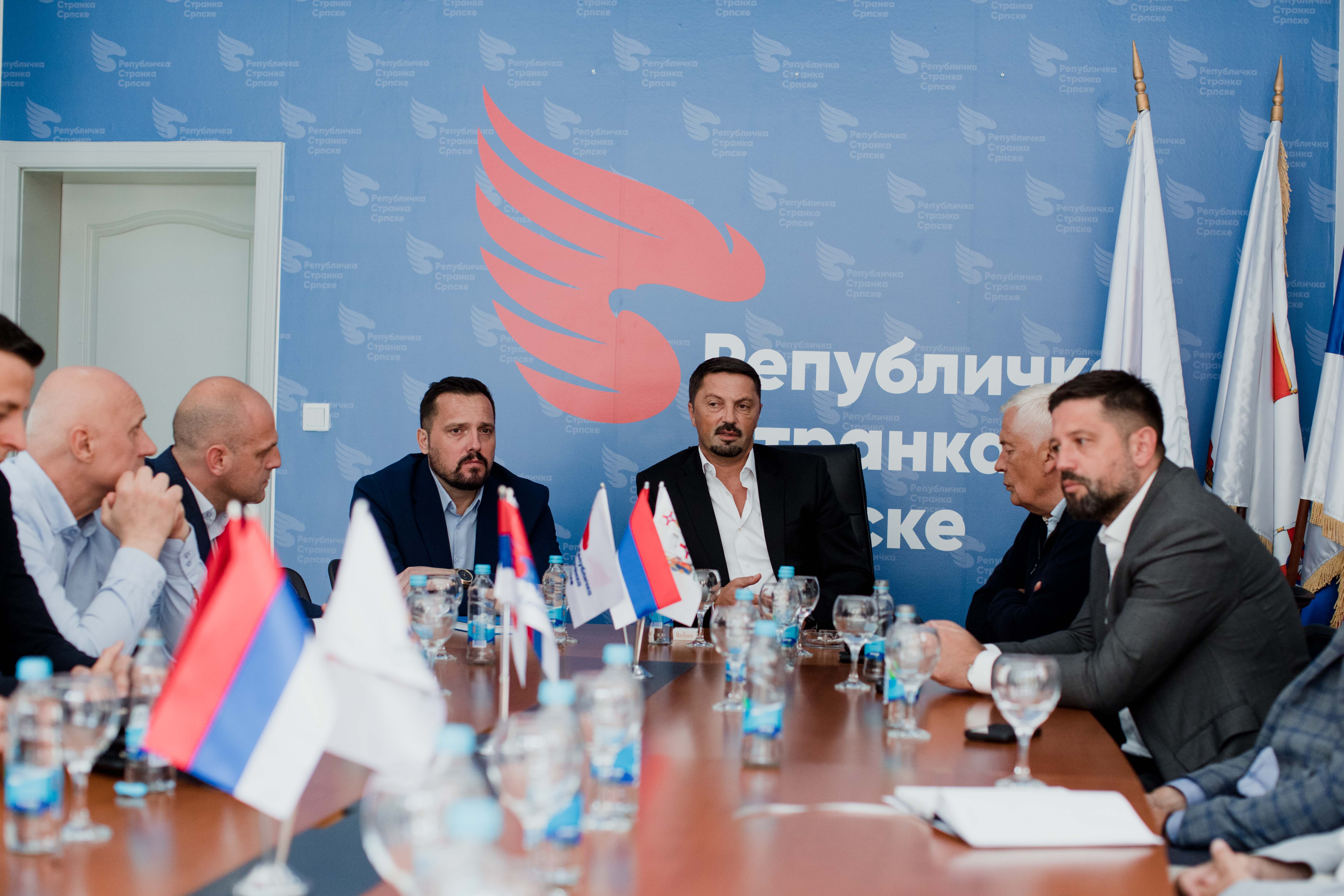 Republička stranka Srpske otvorila kancelariju u Loparama, Milanko Tošić na čelu odbora