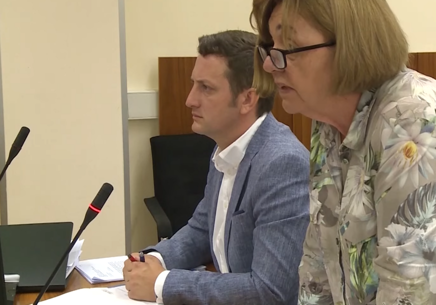 Mali noćni razgovori: Evo kako su Zeljković i optuženi putem Vibera dogovarali cijene maski tokom pandemije