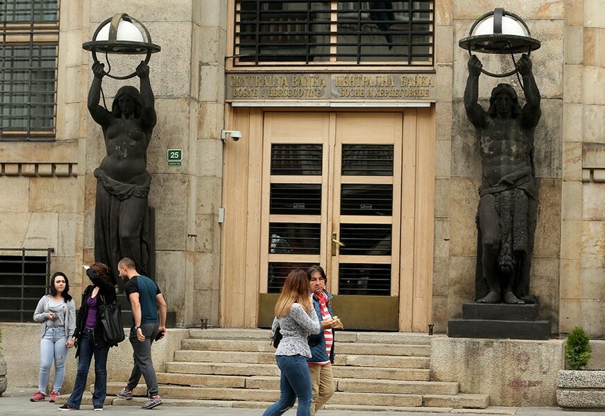 U maju u BiH blokiran rekordan broj firmi i računa: Finansijska kriza pogađa sve više kompanija, stanje zabrinjava