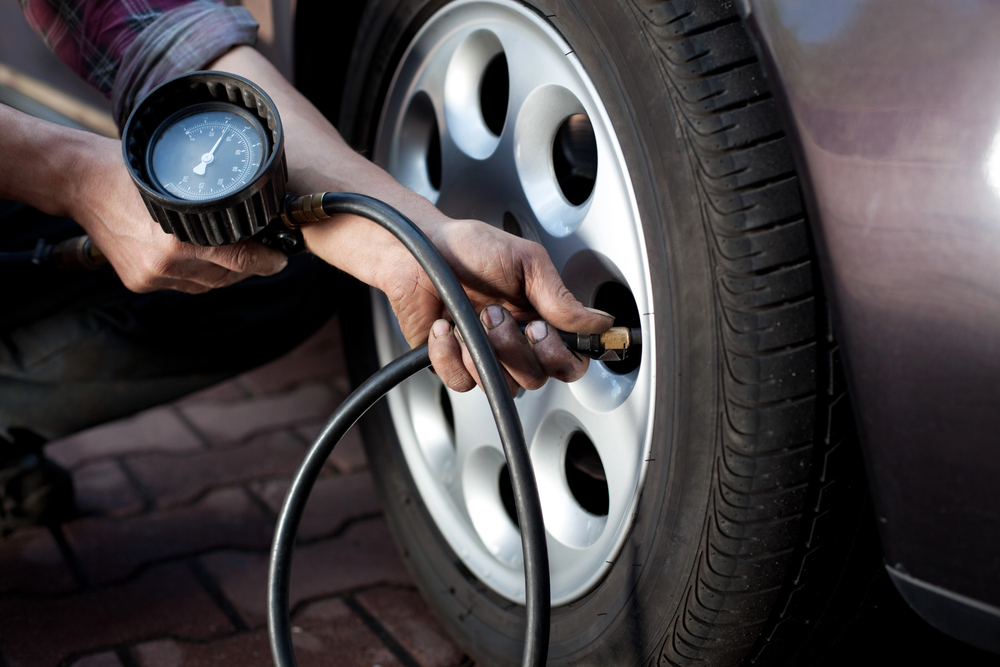 Koliko često treba provjeravati pritisak u gumama na automobilu?