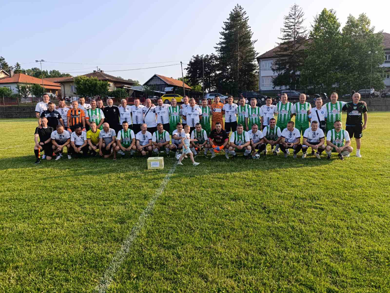 Humanitarna utakmica veterana Partizana iz Donje Trnove i Loznice 