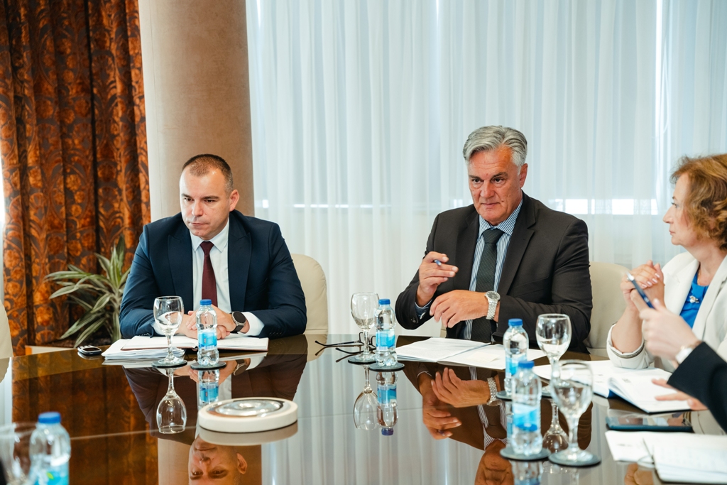 Unaprijediti status i uslove rada policijskih službenika