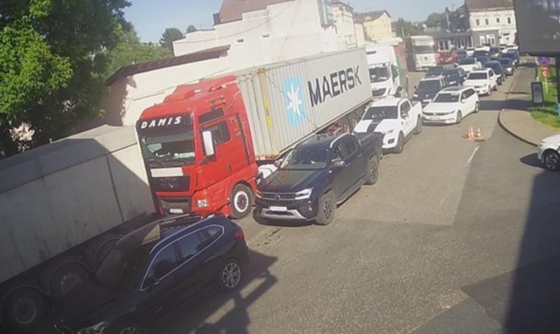 Pojačan saobraćaj na više prelaza na izlazu i ulazu u BiH
