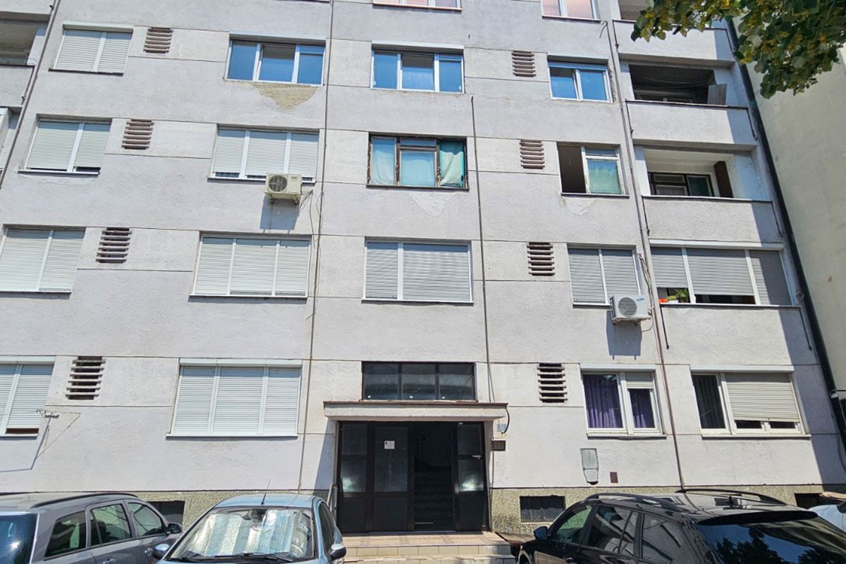 Horor u Banjaluci: Tijelo žene mjesecima bilo u stanu, stanari strahuju od zaraze