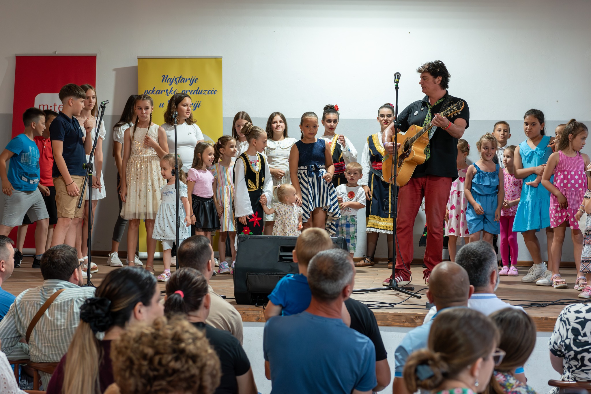 Dječiji koncert u Vršanima – Kultura u selu pobijedila osmijehom, pjesmom i zajedništvom!