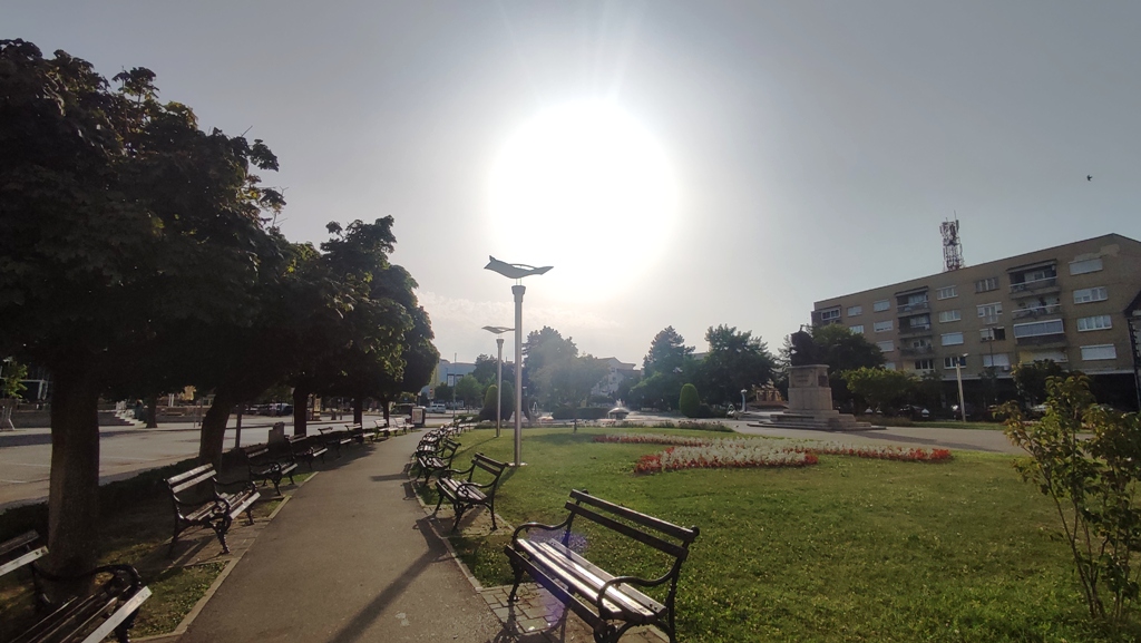 Sutra temperatura vazduha i do 40 stepeni, na snazi upozorenja