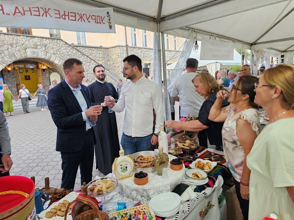 Vidovdanski sabor rukotvorina u Ugljeviku: Pregršt djela zlatnih ruku