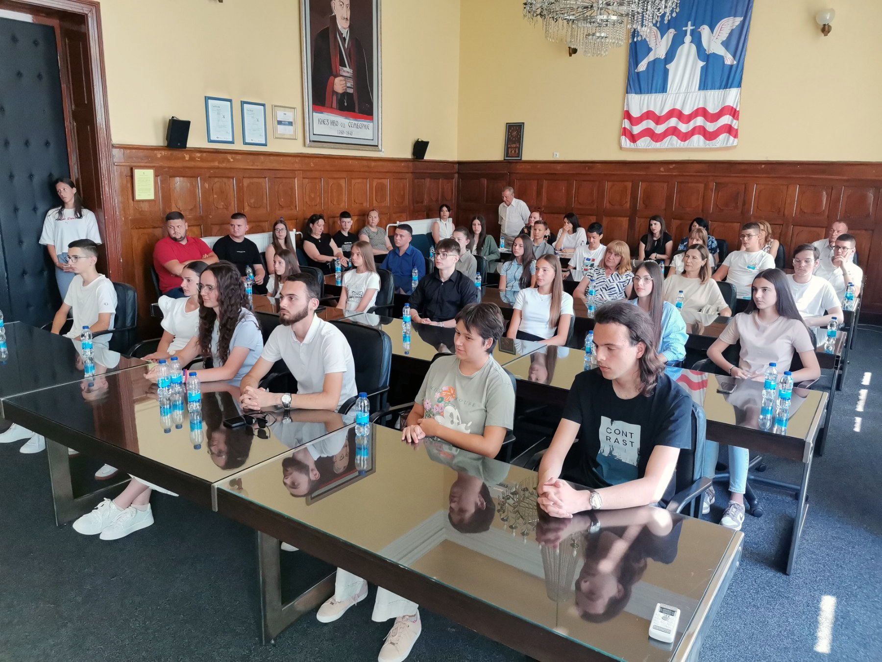 Bijeljina: Nagrađeni učenici generacije osnovnih i srednjih škola