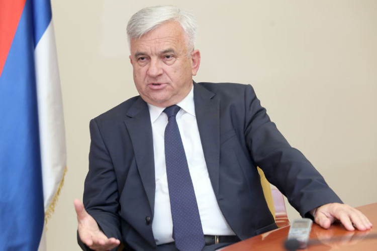 Čubrilović: Ukinuti mjere pritvora i ostalim funkcionerima