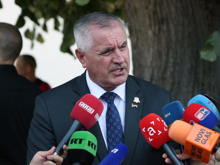 Višković: Presudama Srbima nastoje lažirati istoriju