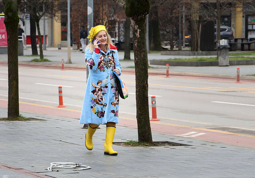 OVO IMA SMISLA Zašto hodamo dok razgovaramo na telefon