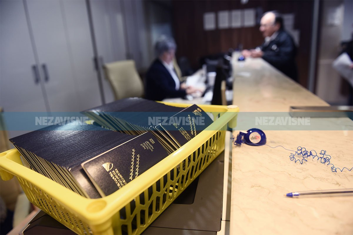 Državljanin BiH imao čudan pečat u pasošu, policajci otkrili pozadinu