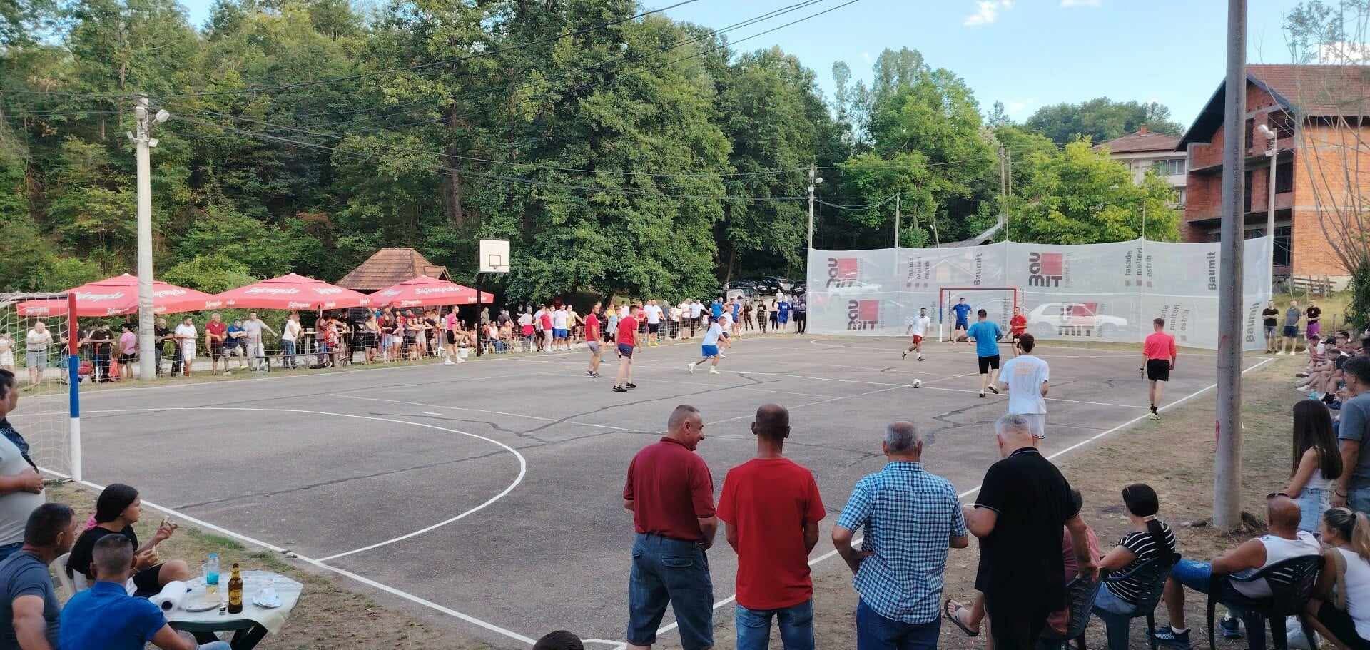 U ČAST DALIBORA I STEVE Održan prvi memorijalni fudbalski turnir u Labuckoj kod Lopara