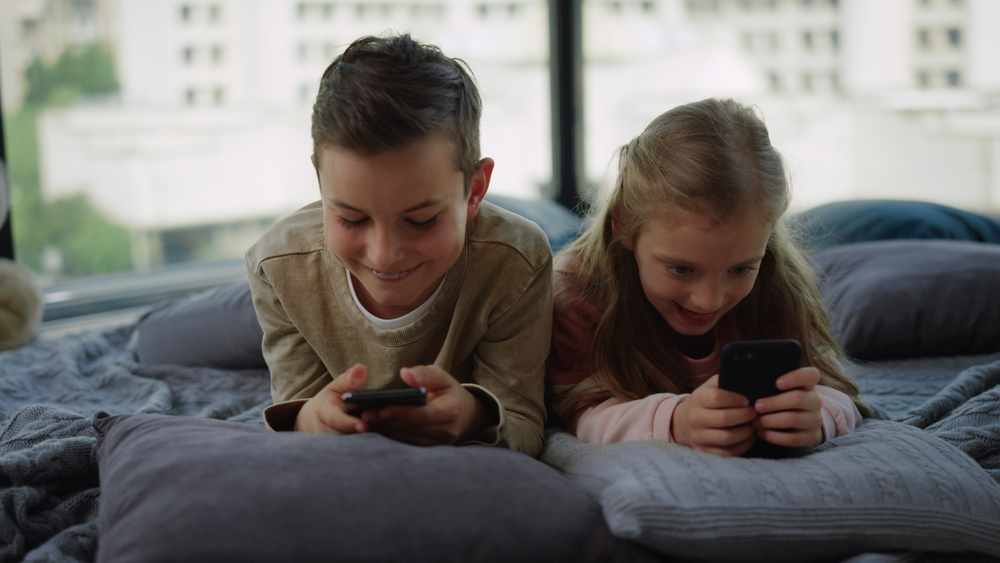 Tehnologija kao dadilja - kako mobilni telefoni utiču na razvoj djece