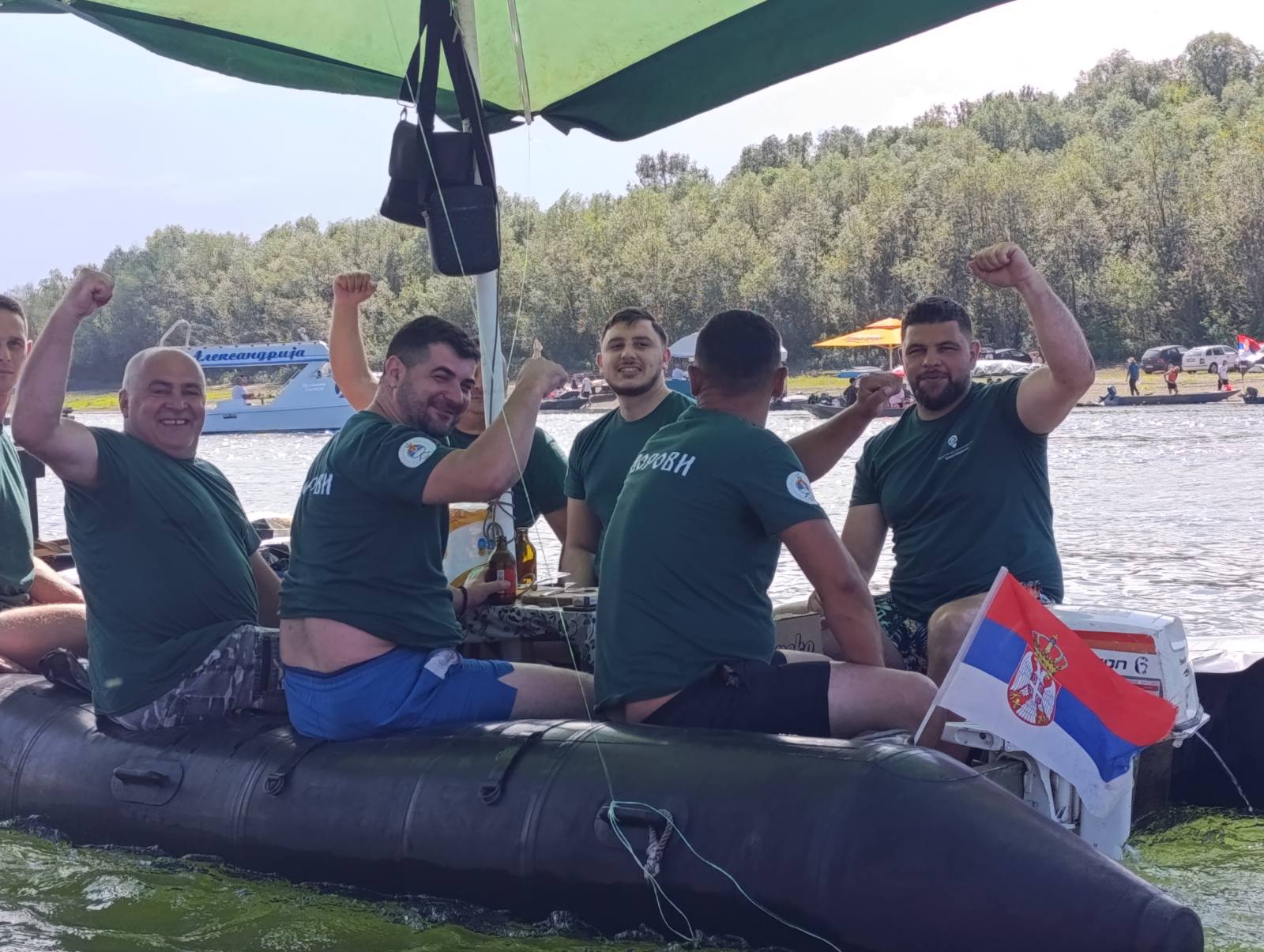 Startovala regata, učestvuje oko 80 plovila FOTO