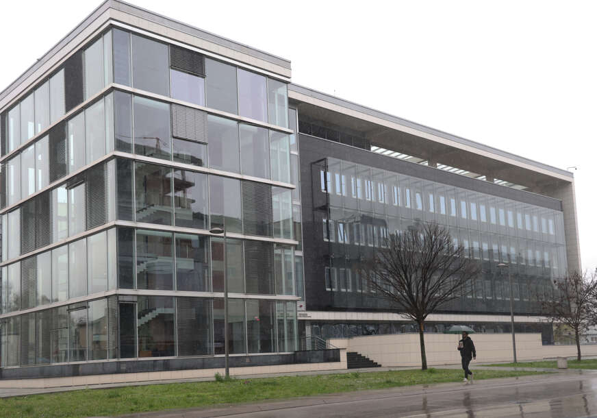 NA SPISKU OPŠTINE, PREDUZEĆA, AGENCIJE Centralna banka BiH blokirala 107.443 računa