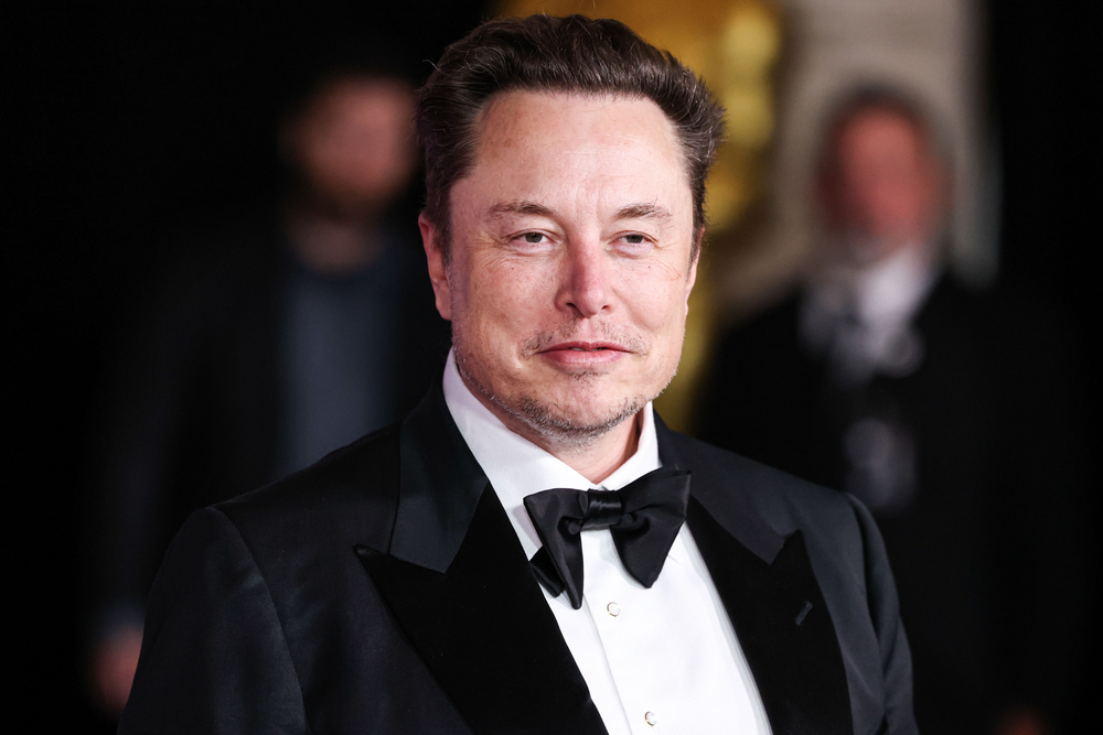 Tesla odobrila isplatu 29 milijardi dolara u akcijama Ilonu Masku