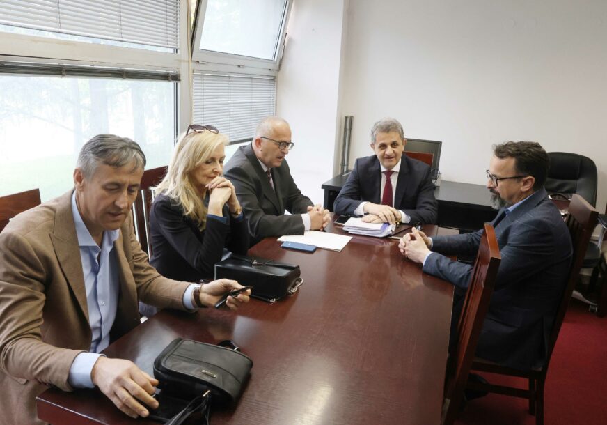 Ko bi sproveo referendum: Članovi RIK podnijeli ostavke, novi nisu izabrani