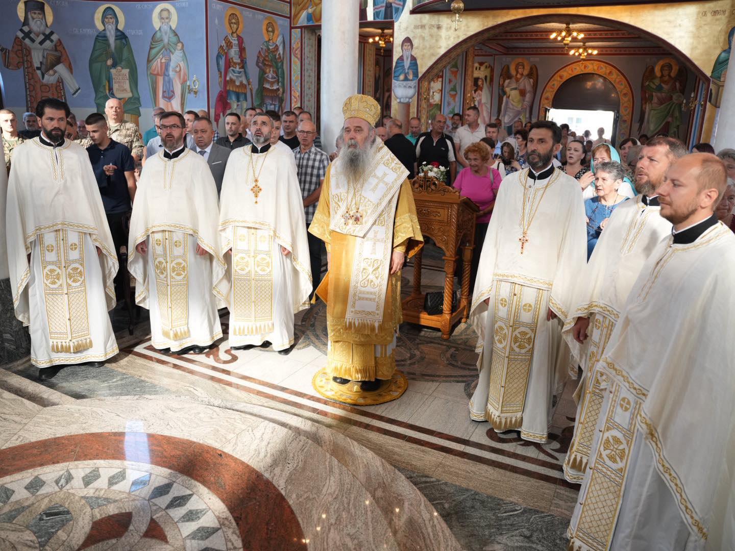 Mitropolit Fotije: Treba da ostanemo u bratskoj slozi, miru i ljubavi