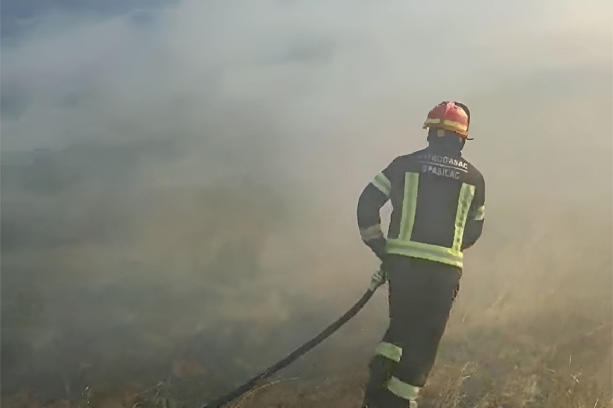 Borba sa požarima u Crnoj Gori još traje, stiže pomoć iz EU