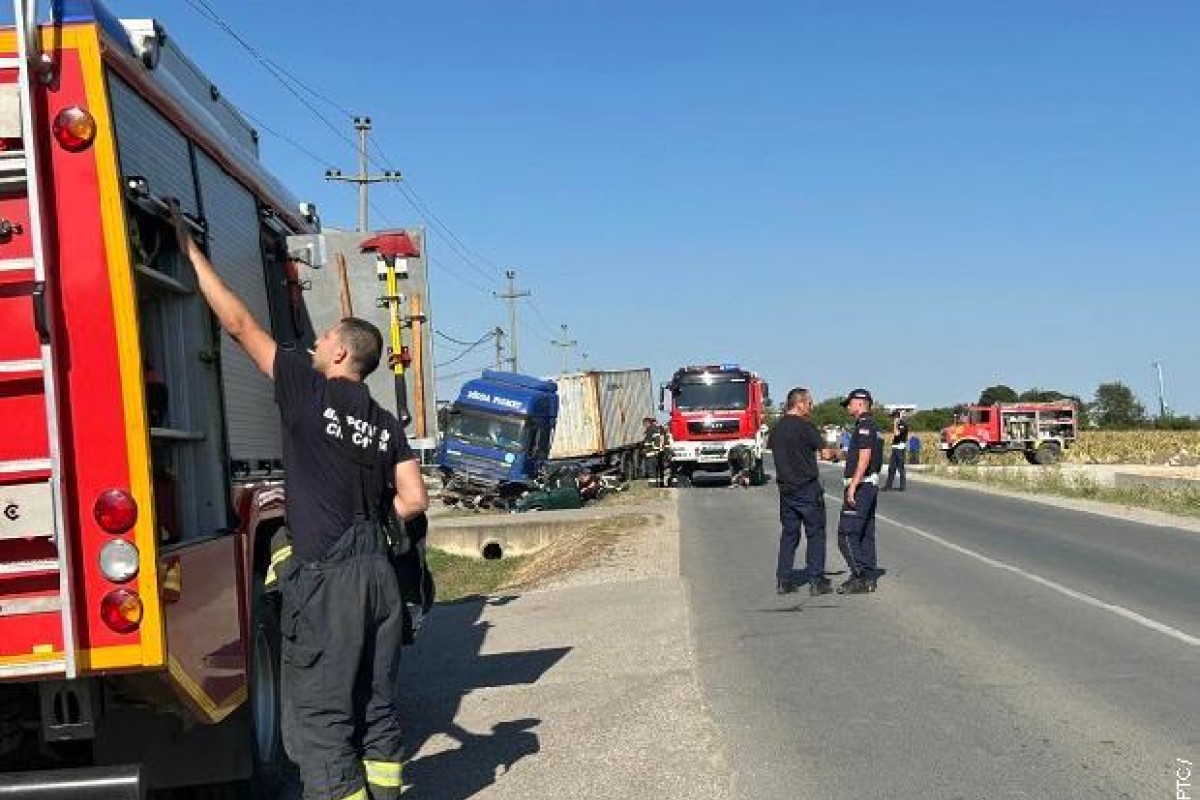 Tragedija u Srbiji: Braća (17 i 19) poginula u saobraćajnoj nesreći (FOTO)