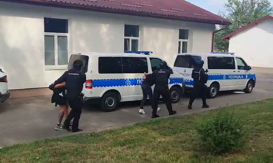 Akcija "Smagler": Uhapšeno 19 osumnjičenih, oduzeta droga, novac, automobili... FOTO/VIDEO