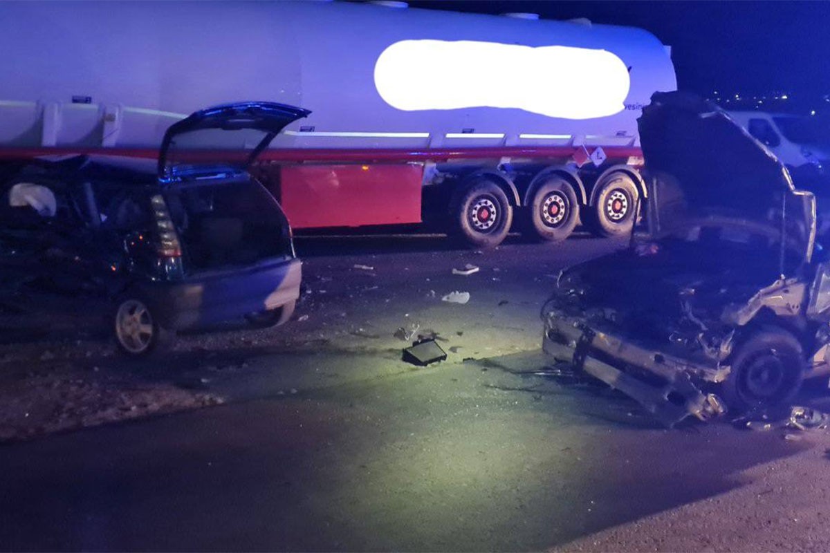 Sudar na putu Prijedor-Banjaluka: Teško povrijeđeni vozači (FOTO)