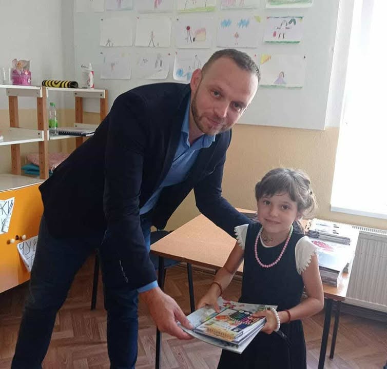 OŠ Dvorovi: Lakše torbe za zdraviju djecu 