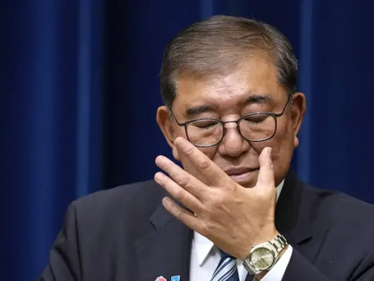 Japanski premijer podnio ostavku