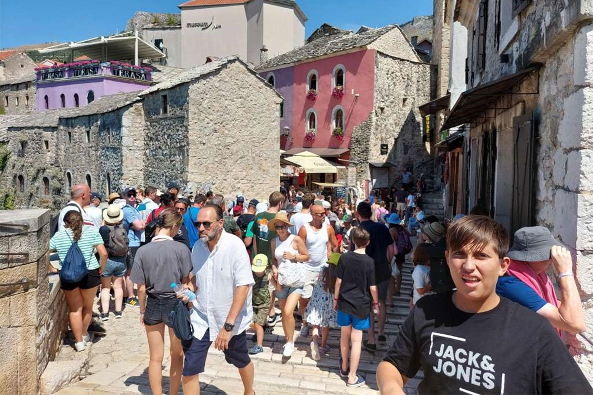 Juli donio katastrofu za turizam u BiH: Broj posjeta u padu
