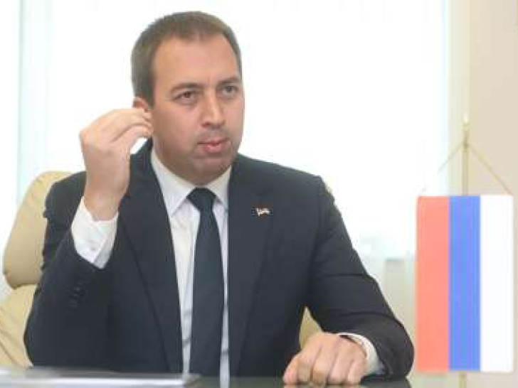 Selak: Potrebne strože kazne za napade na službena lica