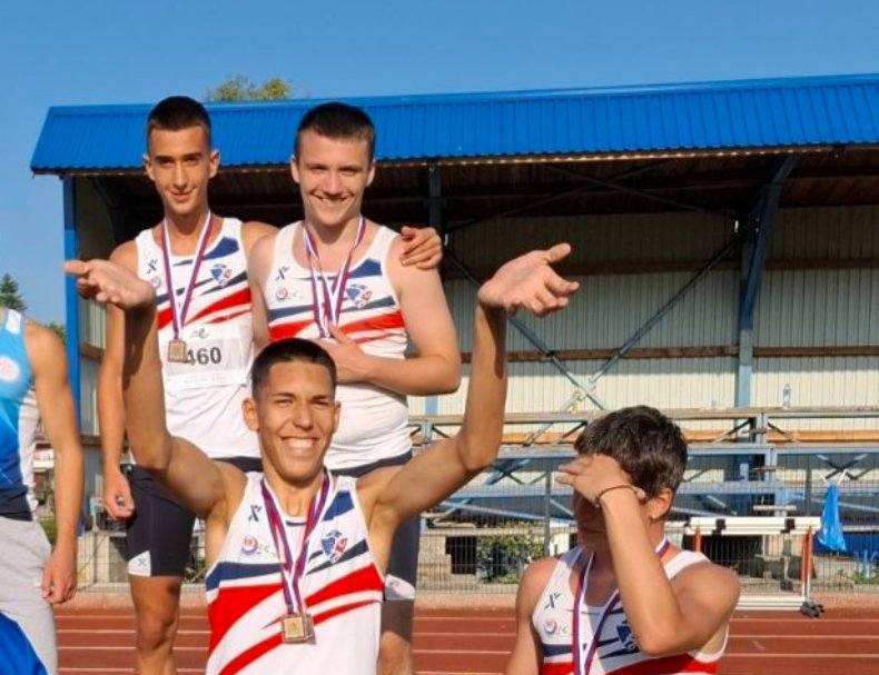 Mlađi juniori AK „Atletik“ postavili rekord RS u štafeti