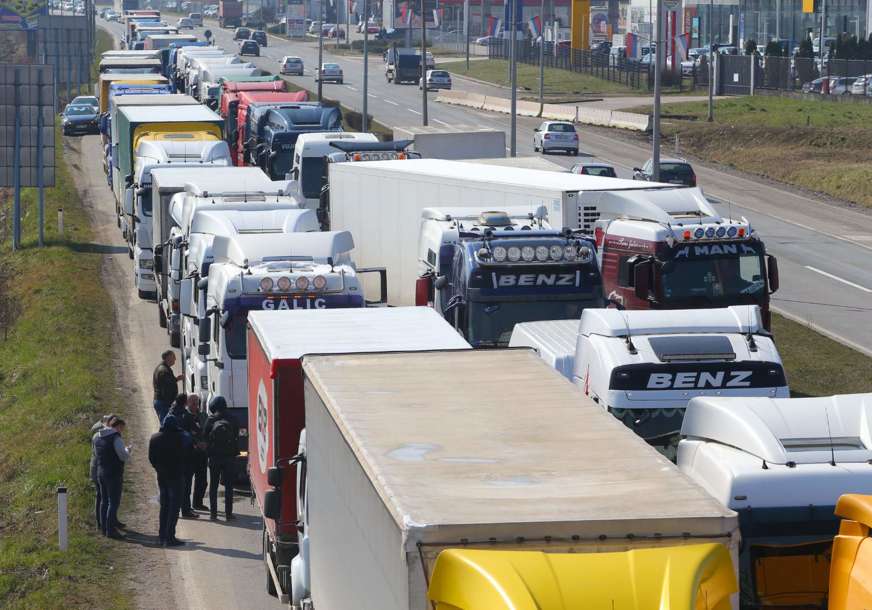 Dogovor UIO BiH i Konzorcijuma "Logistika BiH": Prevoznici dobili poseban šalter koji će ubrzati carinske procedure