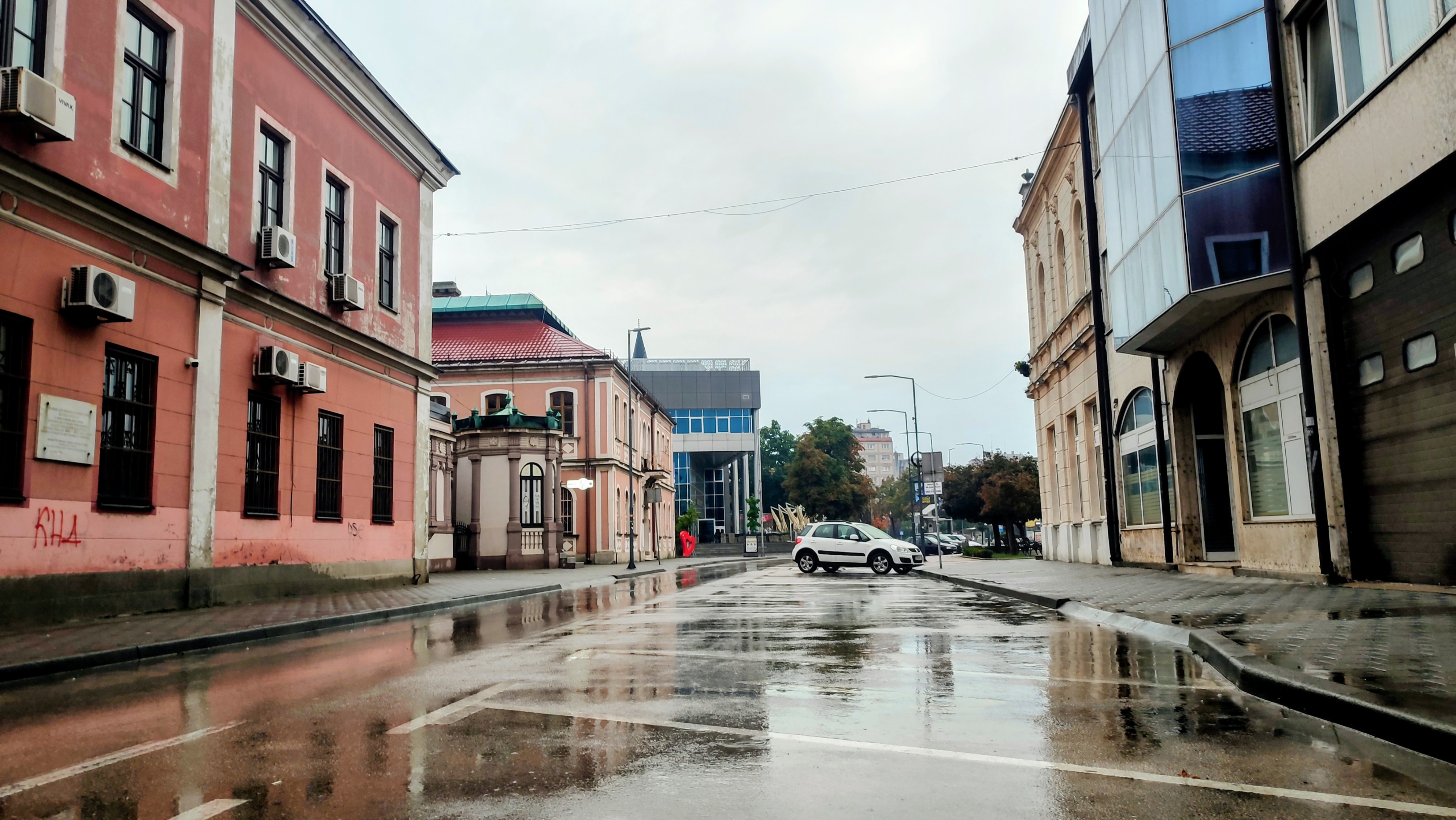 U srijedu promjenljivo oblačno, moguća slaba kiša