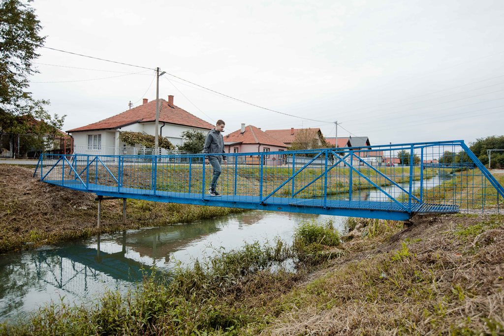 Bijeljina: Pješački most na Dašnici obnovljen, Slavenko Ristić donirao sredstva