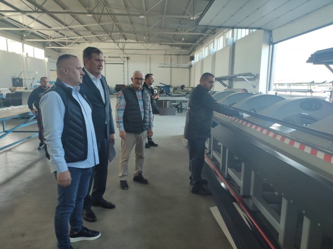 Mitrović u posjeti kompanijama "Limoprodukt" i "Mafleks" u Bijeljini