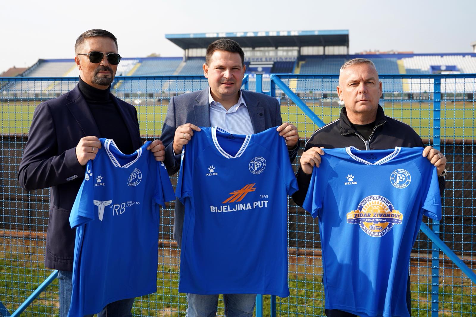 Bijeljina: Privrednici izgradili gostujuću tribinu na stadionu FK Radnik