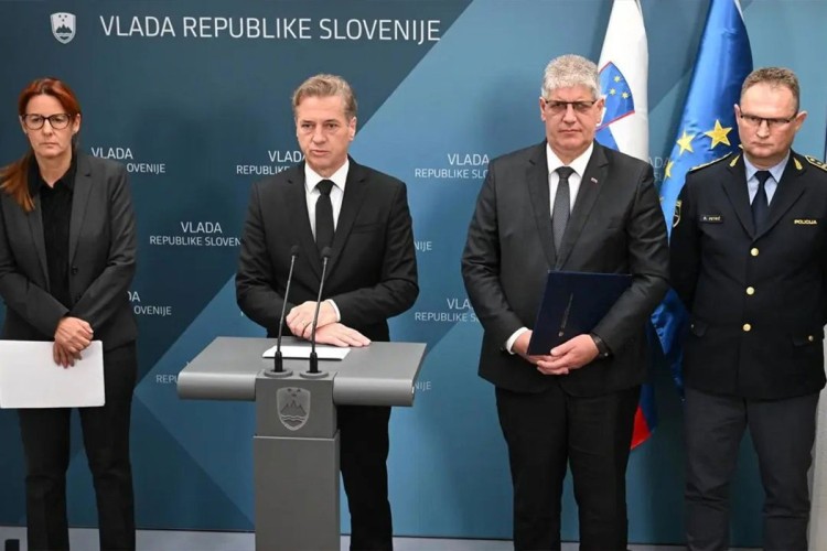 Slovenija: Ministri podnijeli ostavke nakon brutalnog ubistva u Novom Mestu Slovenija: Ministri podnijeli ostavke nakon brutalnog ubistva u Novom Mestu