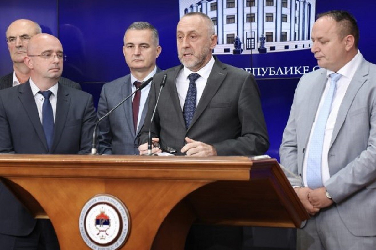 Pao dogovor: Povećane najniže plate u Srpskoj (VIDEO) Pao dogovor: Povećane najniže plate u Srpskoj (VIDEO)