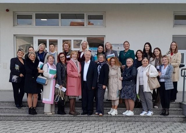 Održana obuka za razvoj čitalačke pismenosti u OŠ „Vuk Karadžić“ Bijeljina