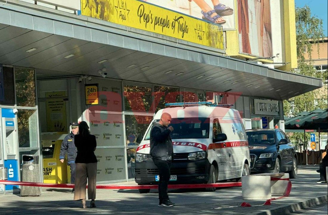 Tragedija u Tuzli: Lift u tržnom centru usmrtio muškarca Tragedija u Tuzli: Lift u tržnom centru usmrtio muškarca