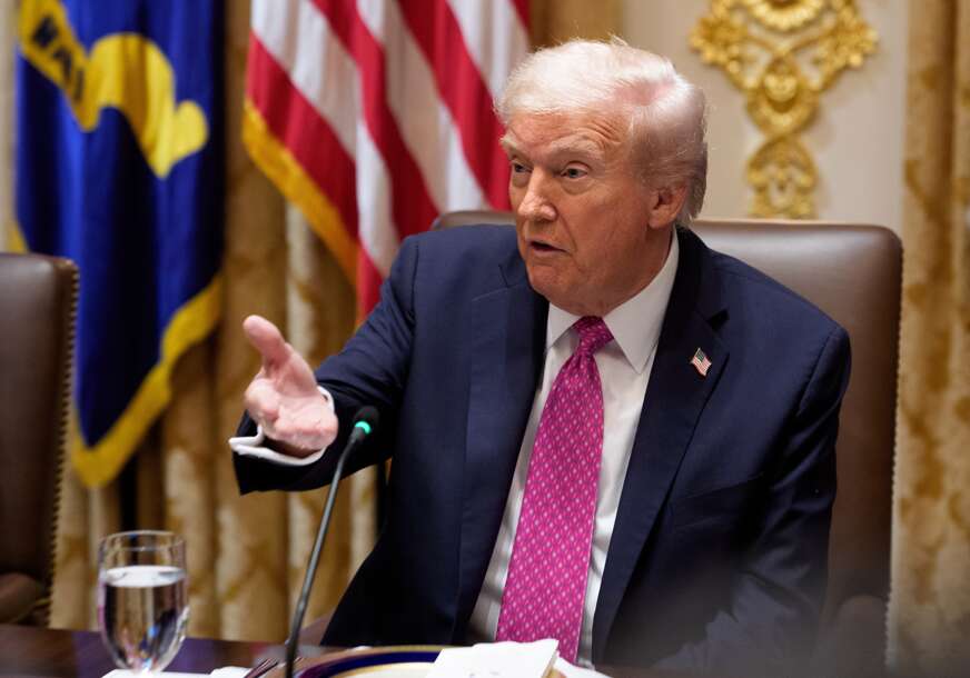 Senat SAD glasao za odbacivanje globalnih carina: Trampova trgovinska politika na prekretnici Senat SAD glasao za odbacivanje globalnih carina: Trampova trgovinska politika na prekretnici