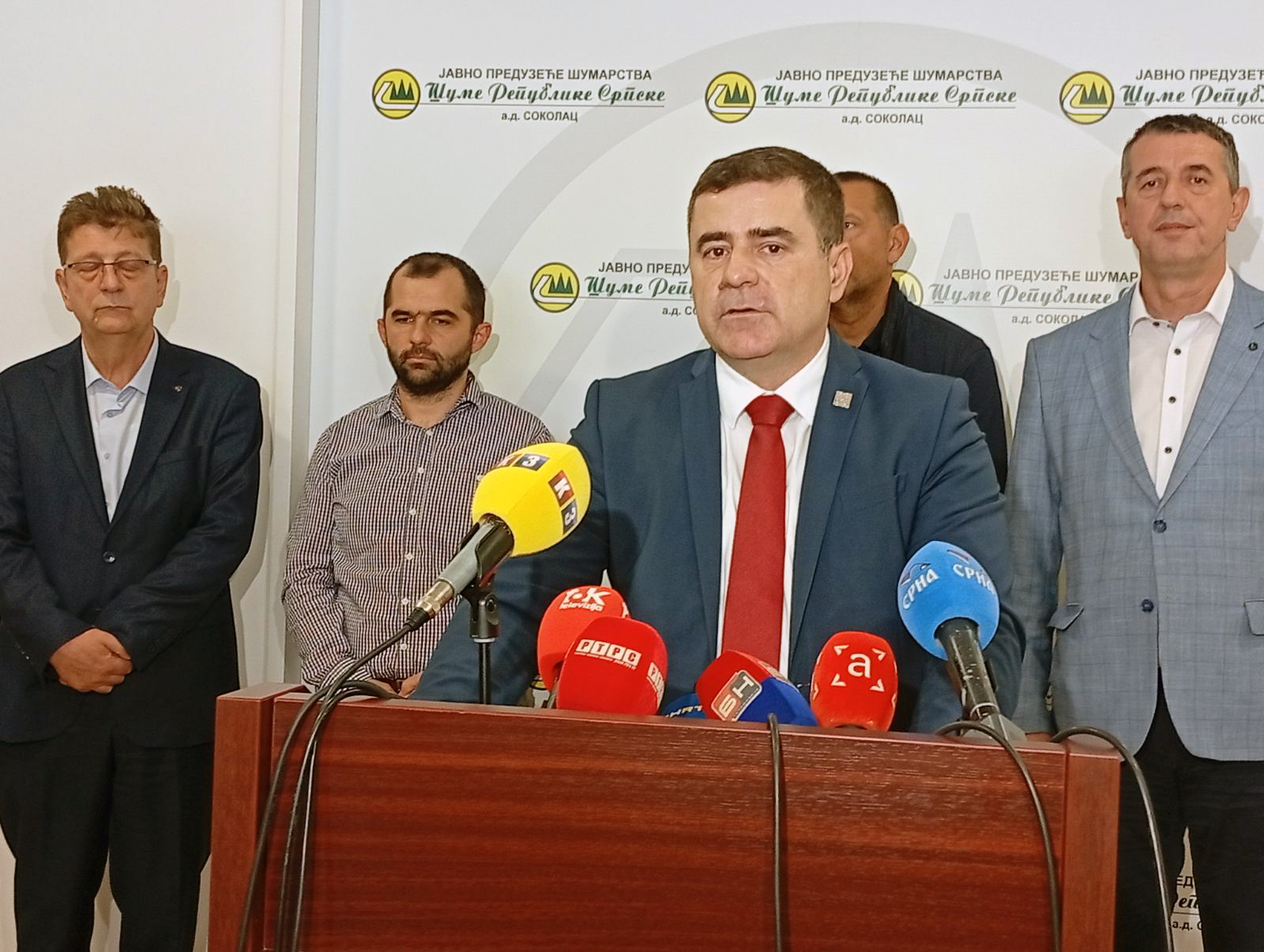 Direktor "Šuma": Trudiću se da do kraja godinu budu isplaćene sve zaostale plate Direktor "Šuma": Trudiću se da do kraja godinu budu isplaćene sve zaostale plate