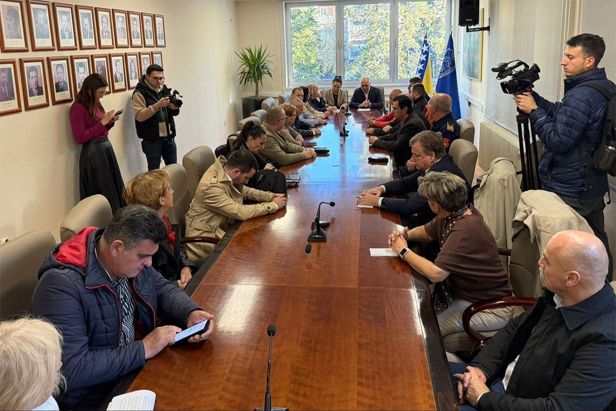 Direktor Doma penzionera u Tuzli podnio ostavku nakon tragedije u kojoj je stradalo 11 osoba